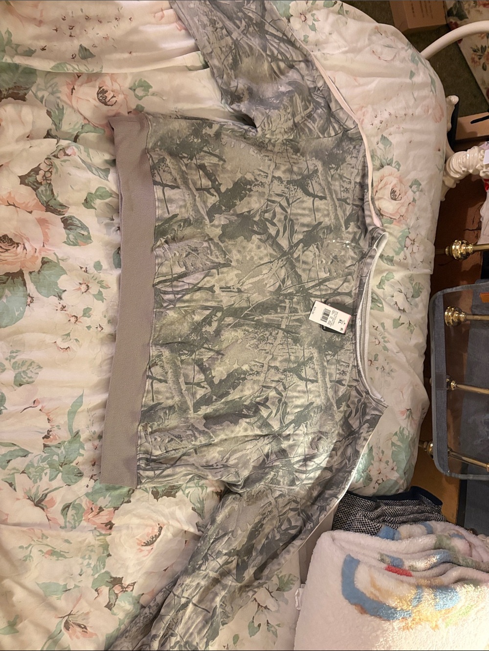 Camouflage Pullover - wide neck/off shoulder
